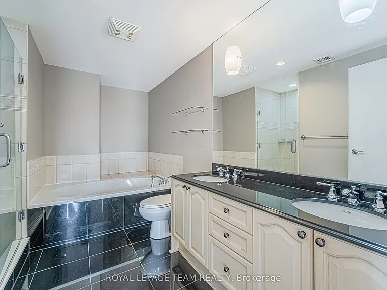 700 Sussex Dr #601 — Photo 20