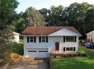 7658 Venice Heights Dr NE, Warren, OH