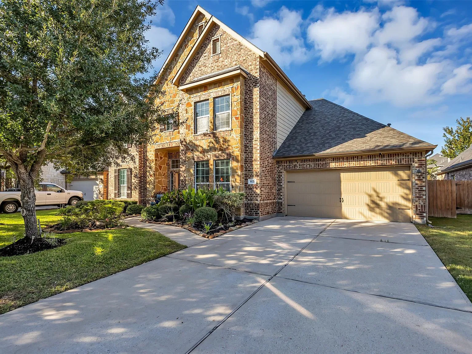 4 bed, 3.5 bath, 3458 sqft, $4,250 — Photo 3
