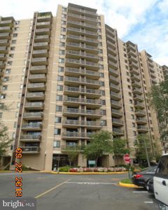 203 Yoakum Py #1720, Alexandria, VA, 22304