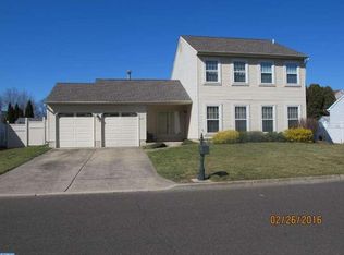 2120 Betsy Ross Dr, Bensalem, PA