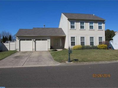 2120 Betsy Ross Dr, Bensalem, PA, 19020