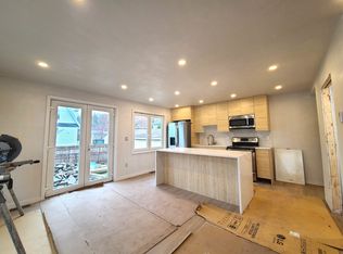 6 Lillian Rd, Quincy, MA 02170
