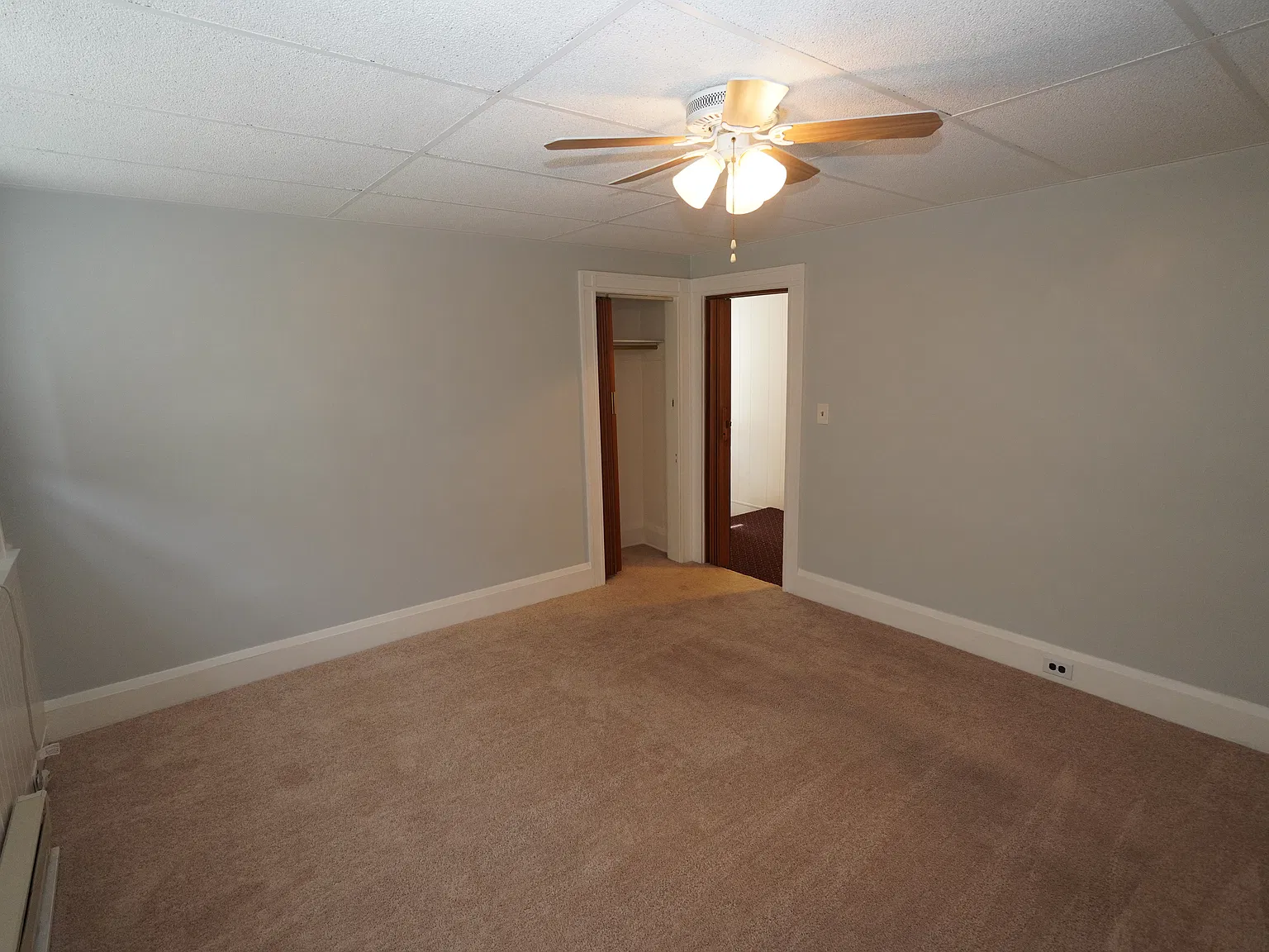1 bed, 650 sqft, $1,200 — Photo 4