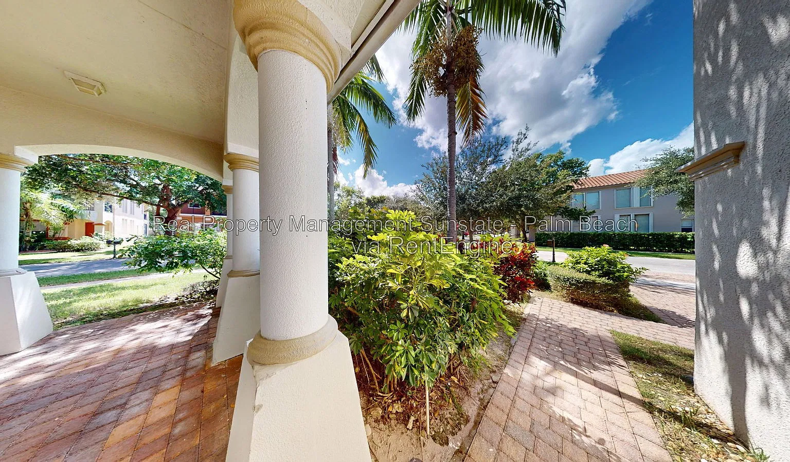 5 bed, 4.5 bath, 4314 sqft, $4,425 — Photo 2