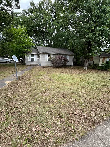 901 S Harrison St Photo 1