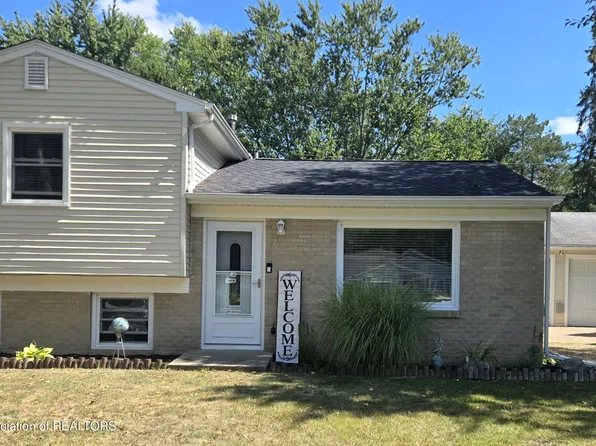 6923 Vernson Dr, Lansing, MI 48911