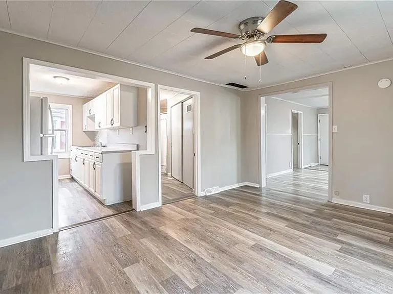2832 Ferncliff Ave — Photo 3