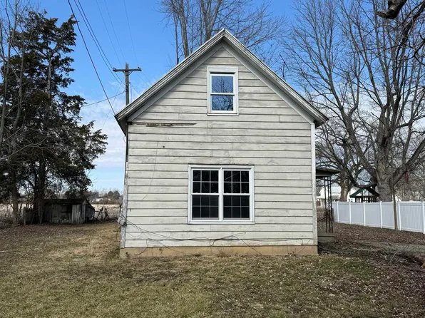 310 N Walnut St, Fountain City, IN 47341