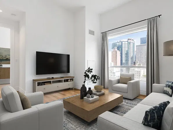 250 East 49th Street image 1 of 7