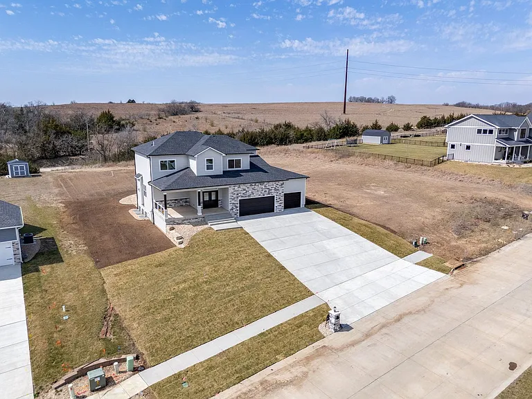 4856 High Prairie Dr — Photo 3