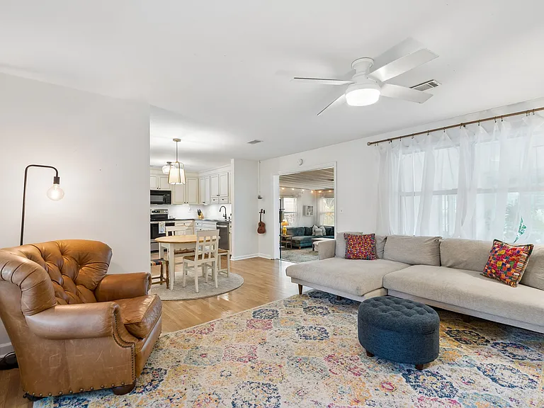 1045 Birchdale Dr — Photo 3