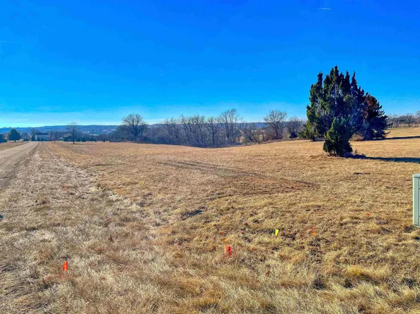 27-65 Ridgeview Dr, Lanark, IL 61046