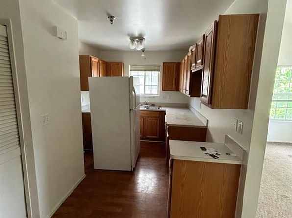 23315 Grayson Dr, Southfield, MI 48075