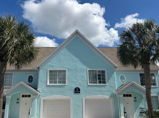 1687 SE Pomeroy St, Stuart, FL 34997