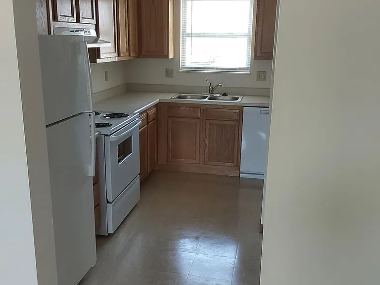 119 Cerise Ln #Lane;-apt 606 — Photo 2
