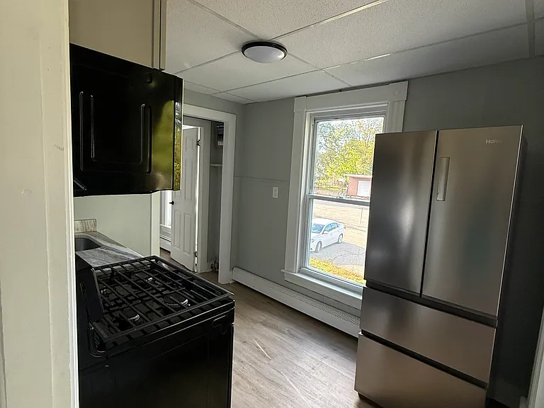 81 Main St #2 — Photo 6