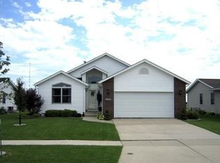 1041 Ashford Dr NE, Cedar Rapids, IA 52402