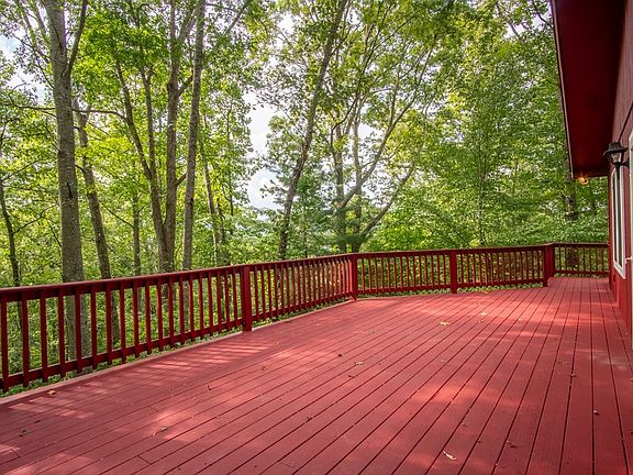 4th image of 292 Indigo Ln
