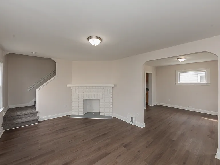 21870 Ball Ave — Photo 9