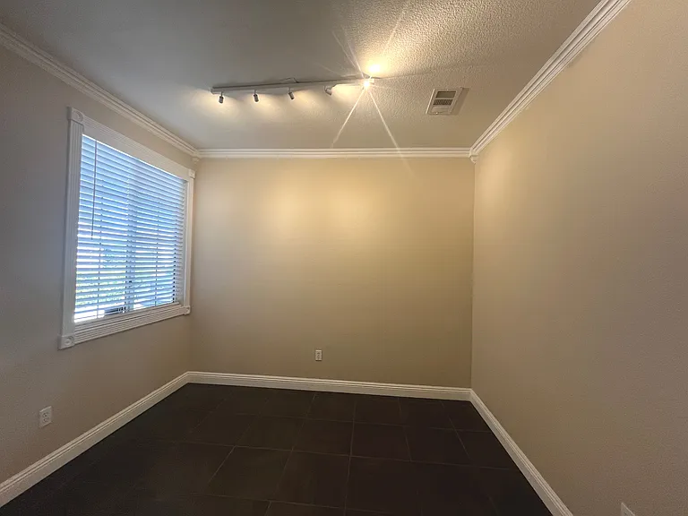 1809 Snow Spring Ln — Photo 62