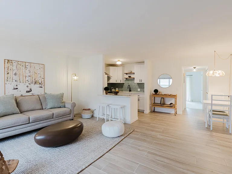 272 Preston Way — Photo 3