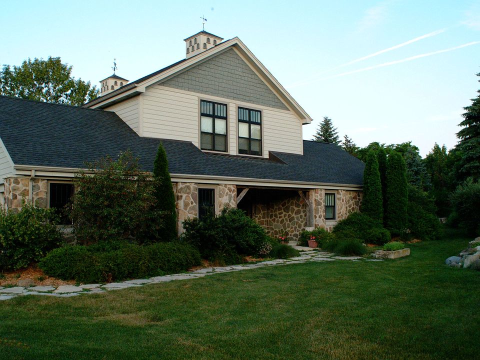 1st image of 10010 N Waterleaf Dr