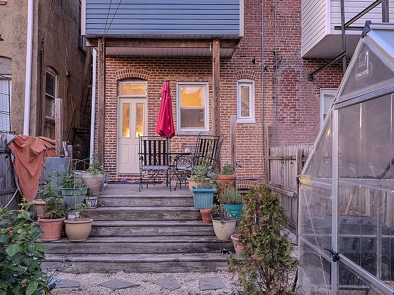 2222 Linden Ave — Photo 50