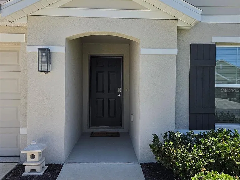 8609 SW 46th Ter — Photo 2