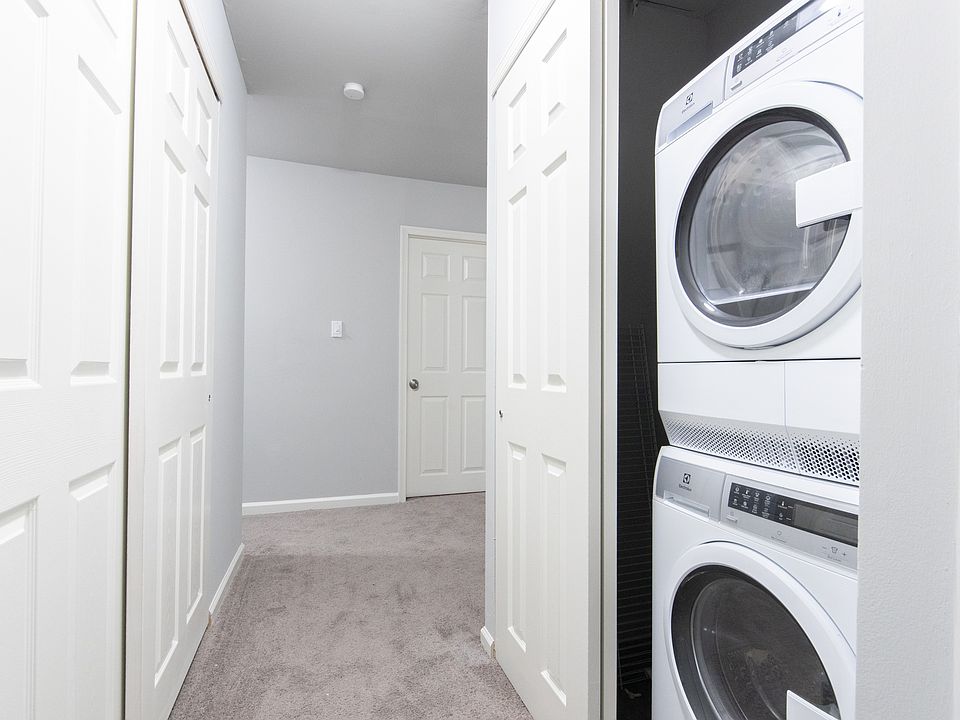 In-unit Washer/Dryer
