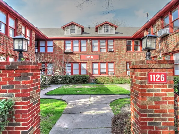 1126 Berthea St, Houston, TX