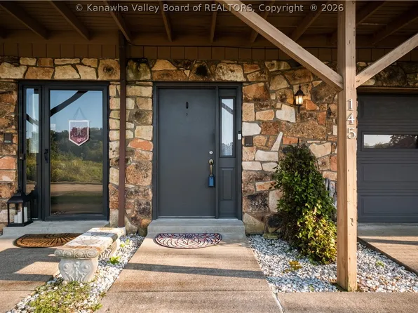 145 Elizabeth St #2, Poca, WV 25159