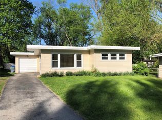 19 Saint Celeste Dr, Florissant, MO 63031