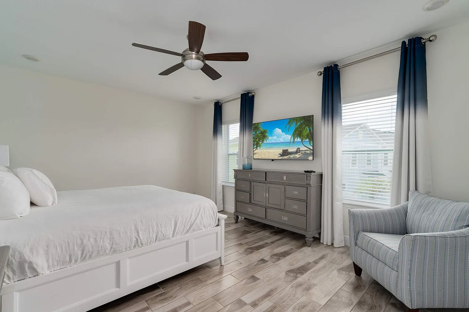 4 bed, 2.0 bath, 1550 sqft, $6,931 — Photo 4