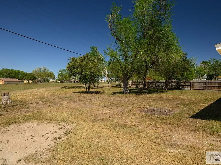 1821 Warren St — Photo 38