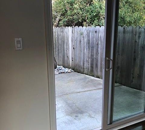 5th image of 1363 Junipero Ave