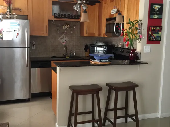 2862 NE 32nd St APT 10, Fort Lauderdale, FL 33306
