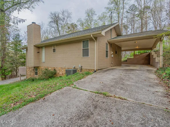 124 Hickory Nut Dr, Clinton, TN 37716