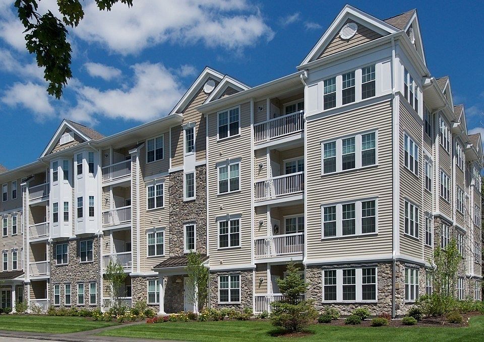 1st image of 1108 Pennington Dr #1108