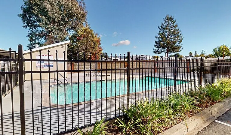1450 E Cotati Ave #3 — Photo 23