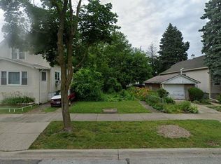 10042 S Yale Ave, Chicago, IL 60628