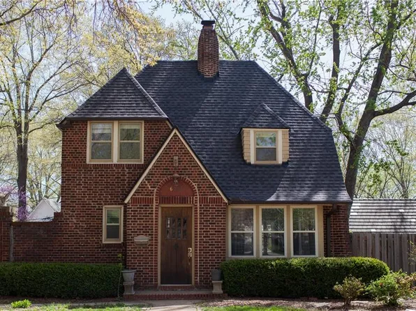 6221 Morningside Dr, Kansas City, MO 64113