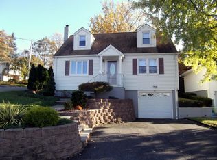 68 Wiltop Rd, Netcong, NJ 07857