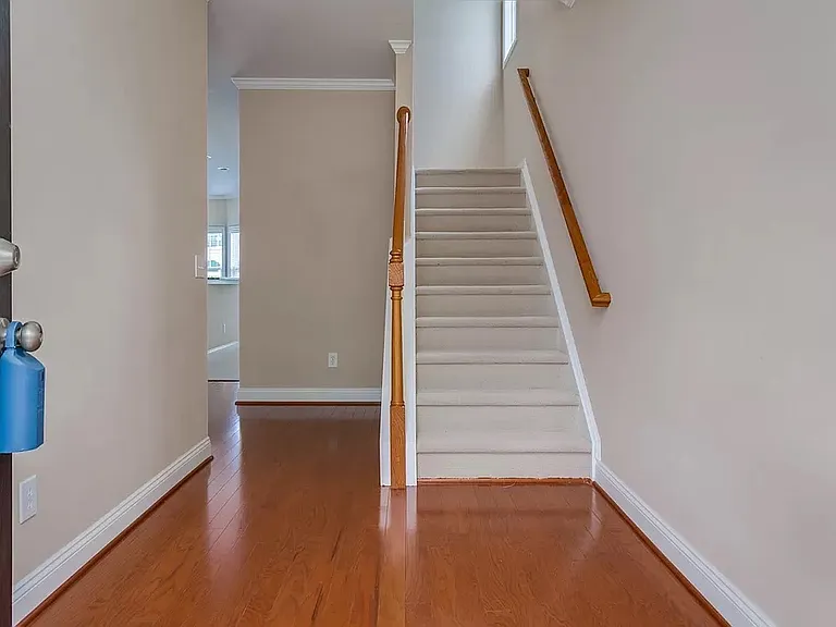 5 Braiden Manor Rd — Photo 2