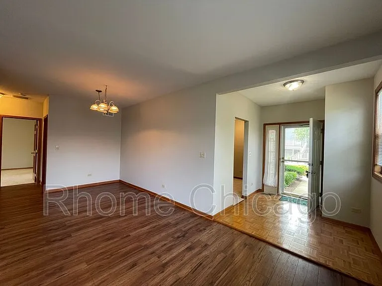 519 W Parkside Dr — Photo 8