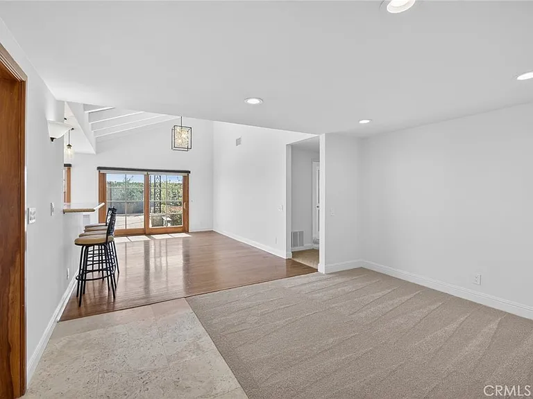 32201 Sea Island Dr — Photo 24