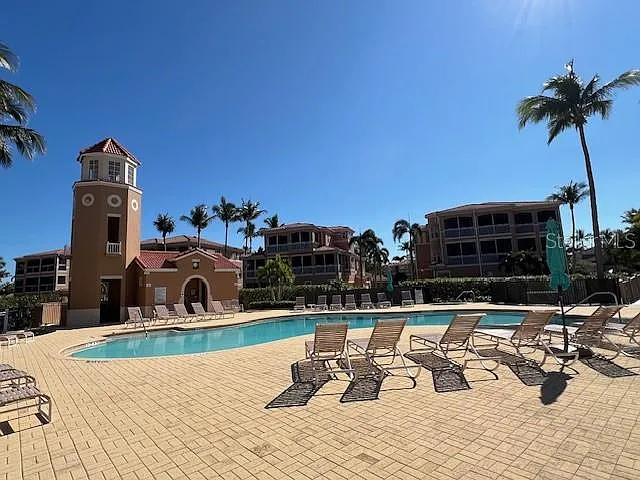 3304 Sunset Key Cir #D — Photo 40