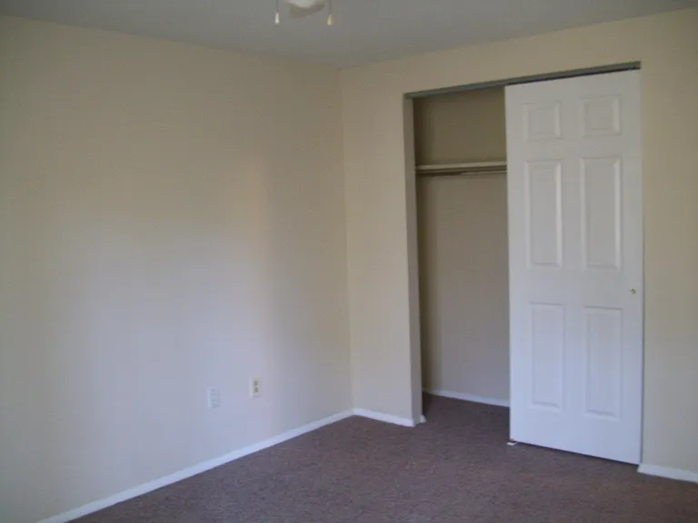 7436 Orchardhill Dr — Photo 3