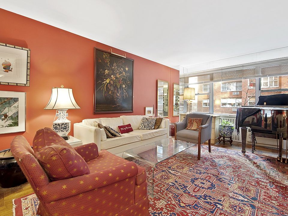 1st image of 425 E 54th St #3M