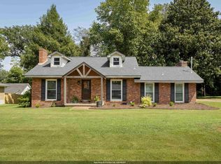 807 Rebel Dr, Tuscumbia, AL 35674